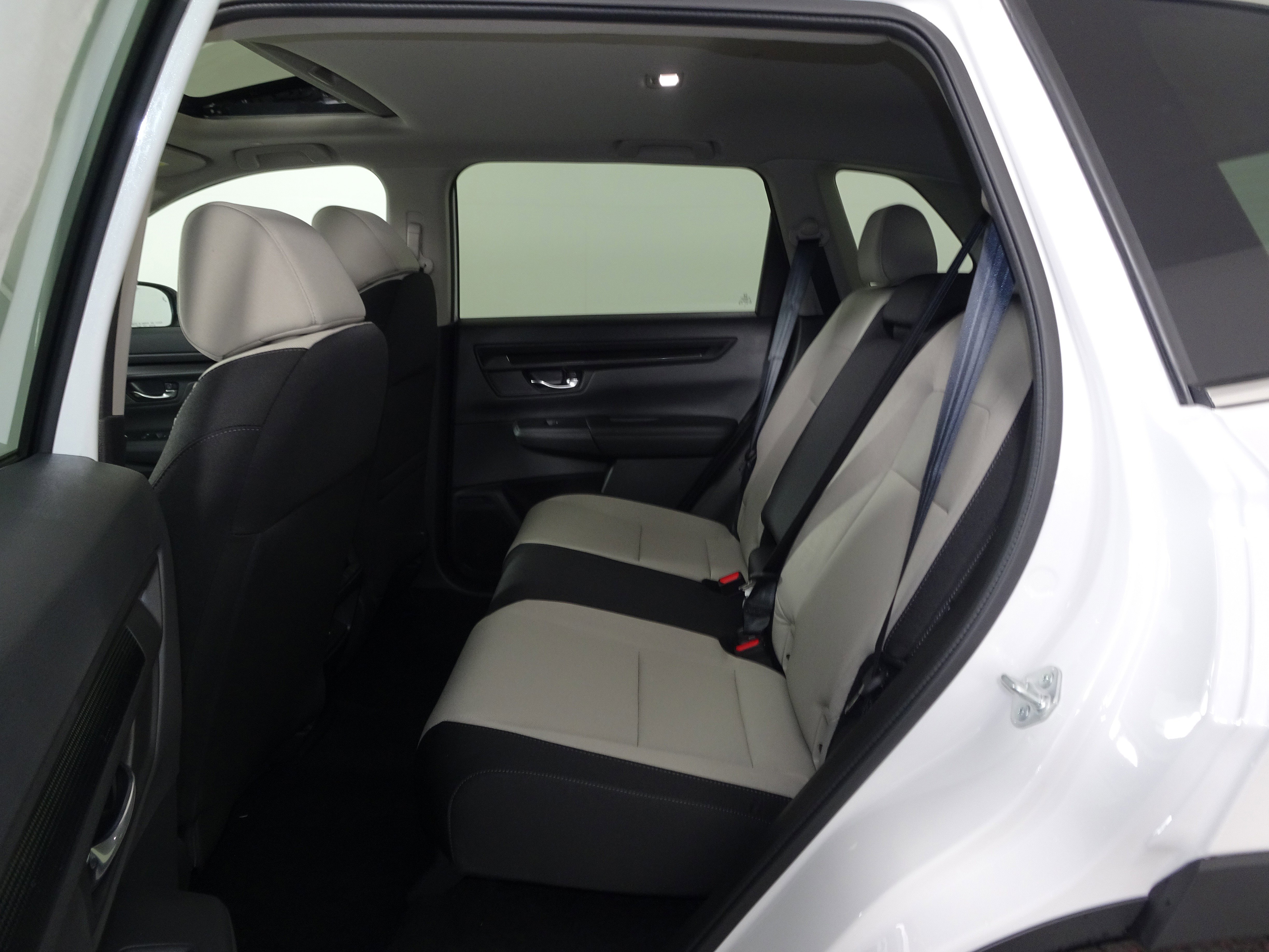 New 2026 Honda CR-V EX image 7