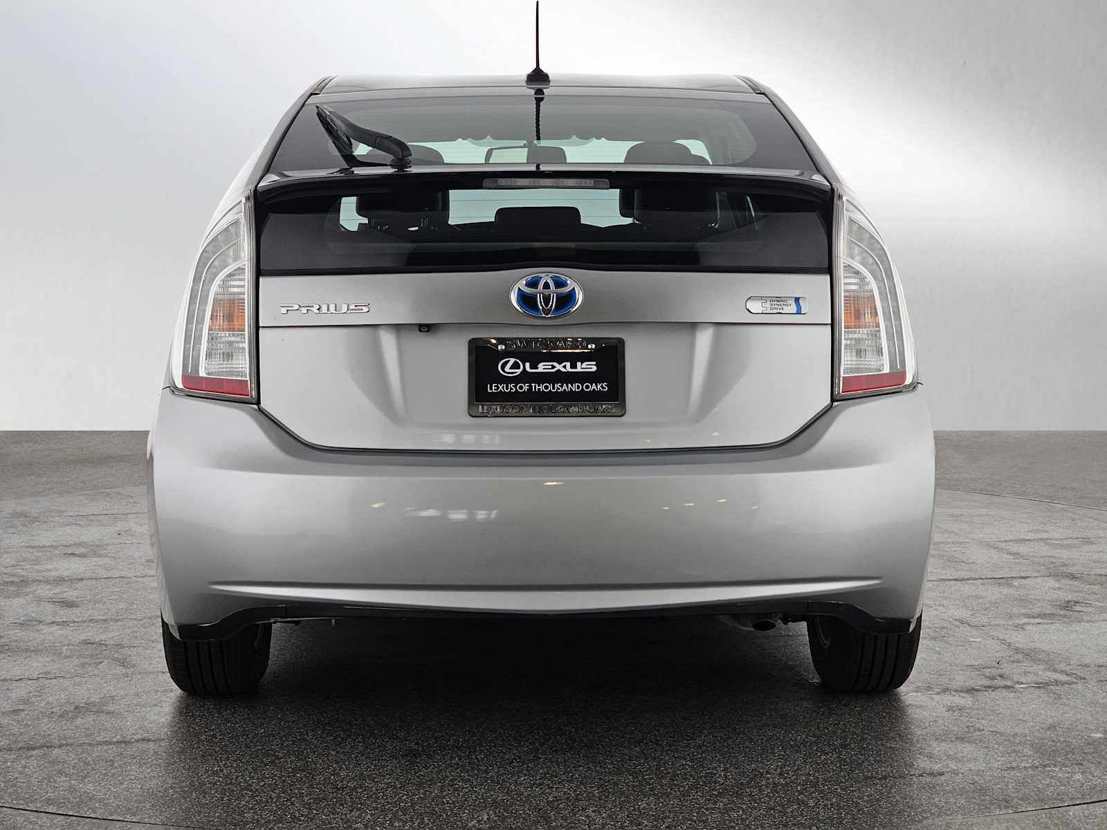 Used 2015 Toyota Prius Prime Advanced FWD image 4