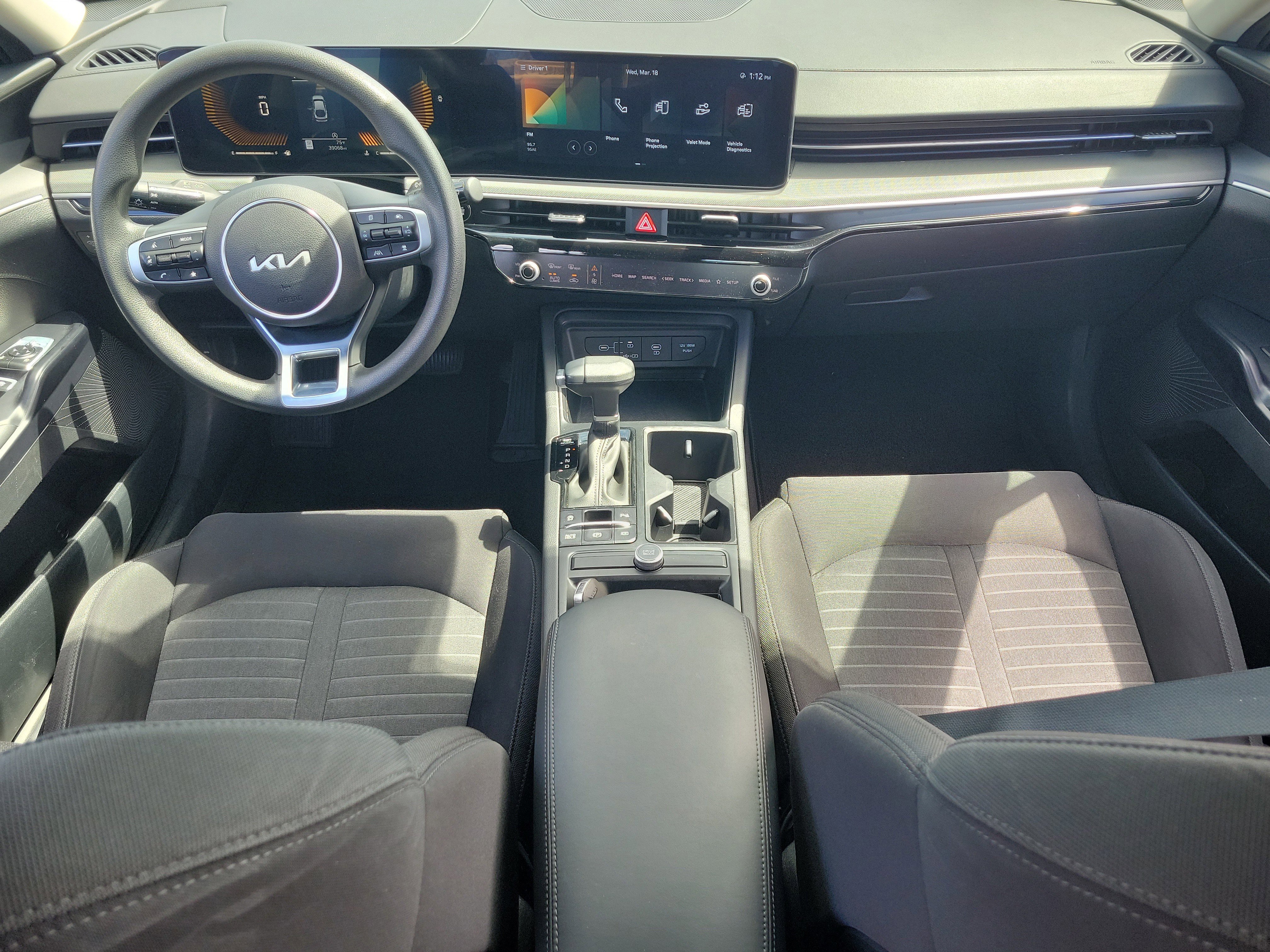 Used 2025 Kia K5 LXS image 15