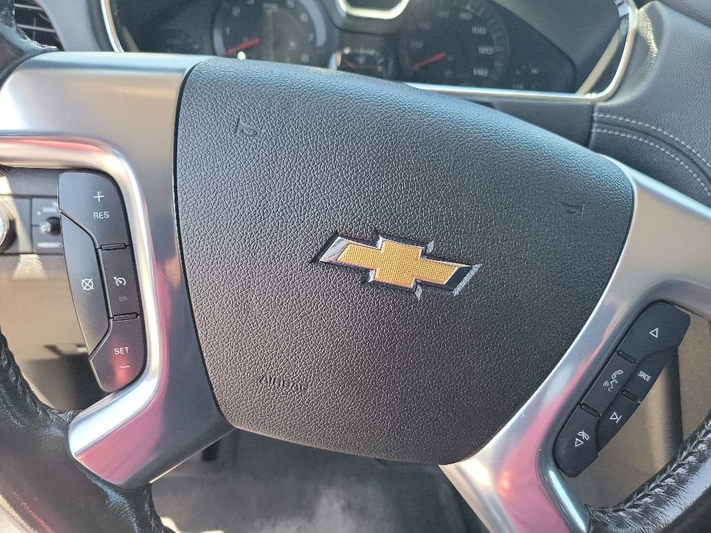Used 2017 Chevrolet Traverse LT w/ Style and Technology Package FWD image 24