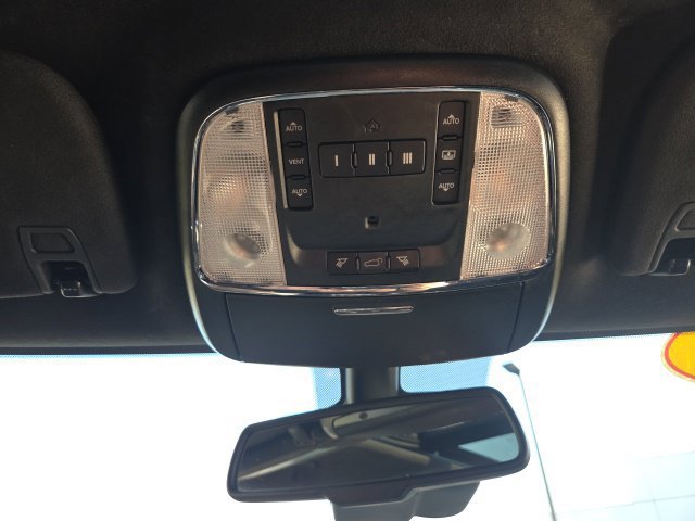 Used 2015 Jeep Grand Cherokee Summit AWD/4WD image 20