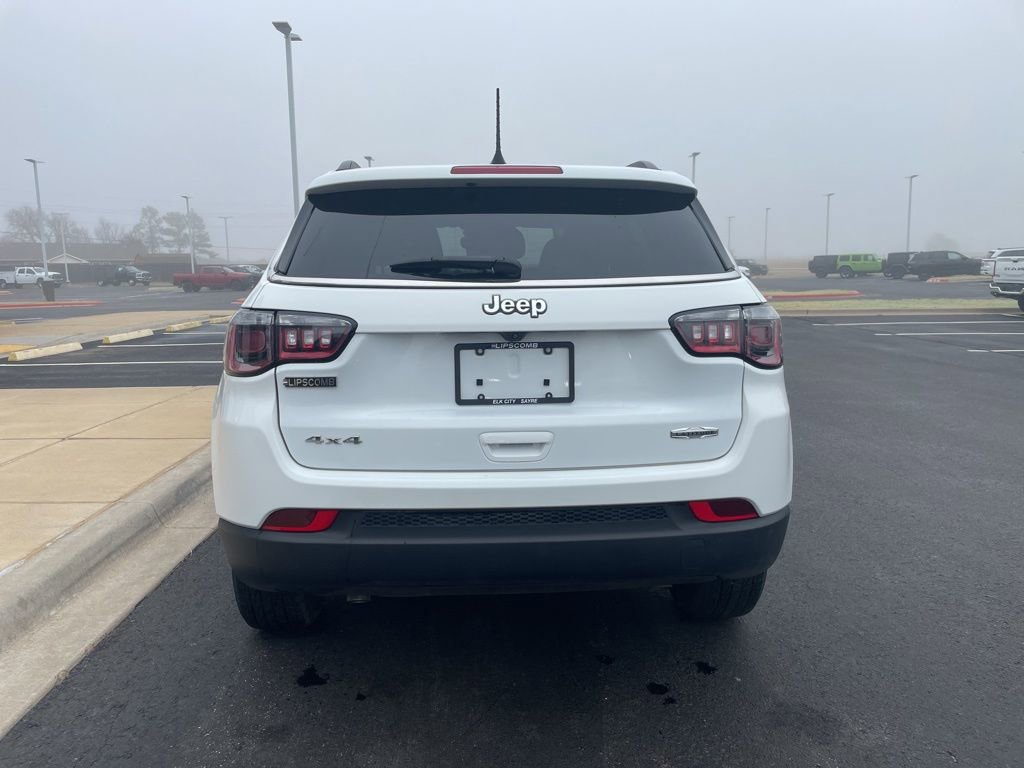 Used 2024 Jeep Compass Latitude image 6