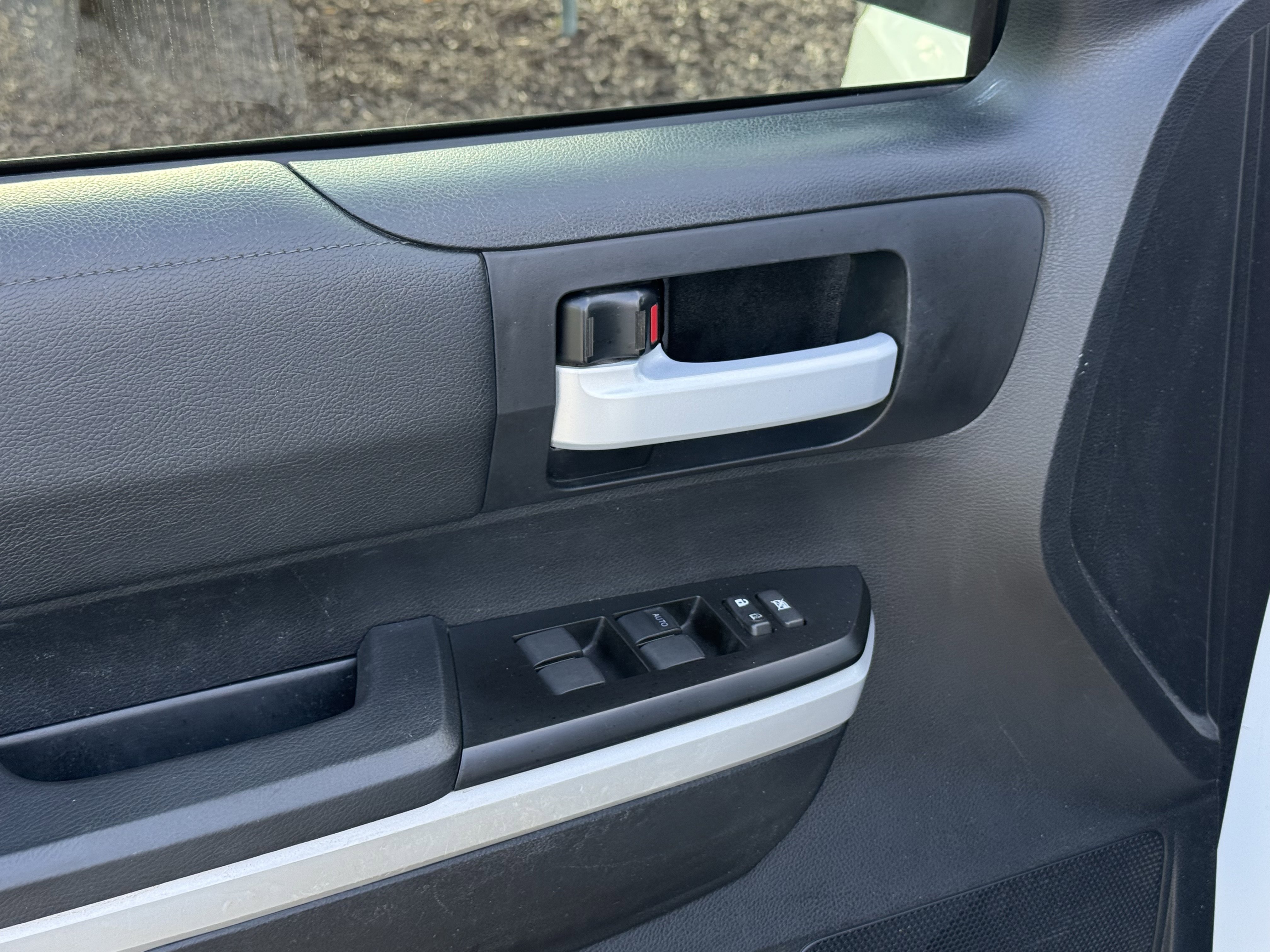 Used 2019 Toyota Tundra SR5 image 15