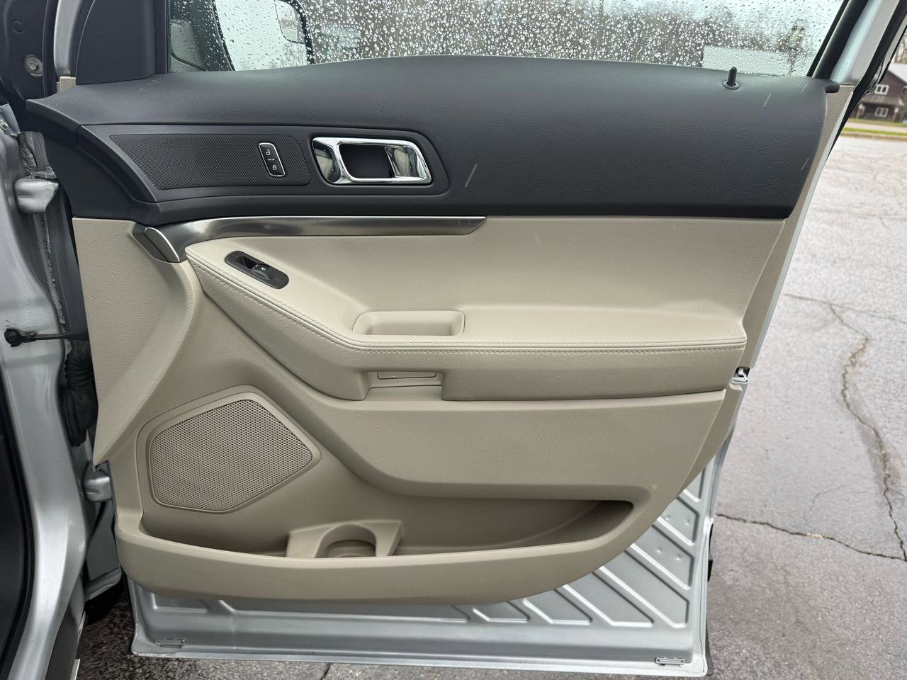 Used 2014 Ford Explorer 4WD image 16