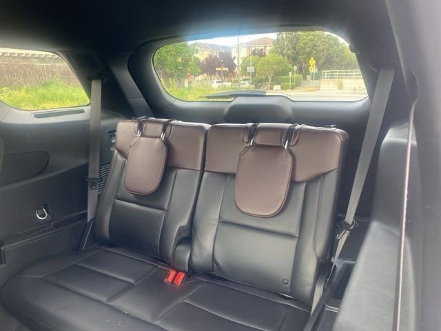 Used 2023 Ford Explorer Platinum w/ Technology Package image 12