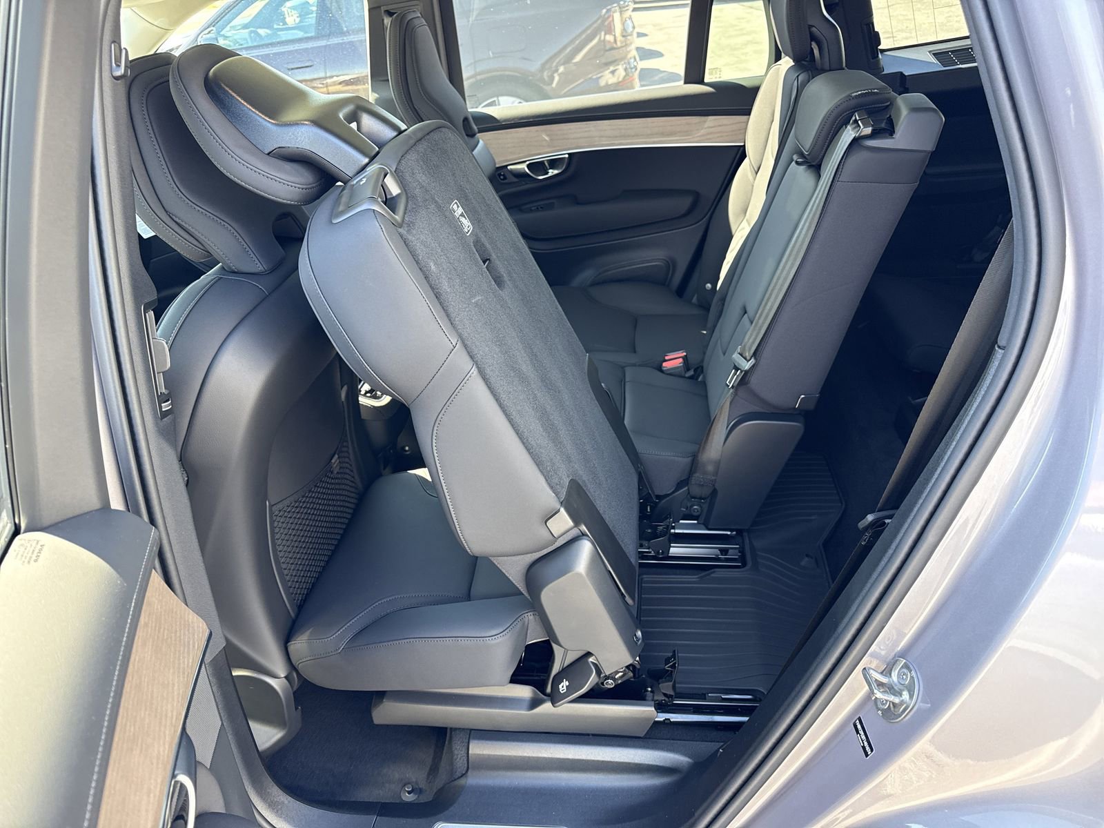 New 2026 Volvo XC90 B5 Plus w/ Protection Package Premier image 13