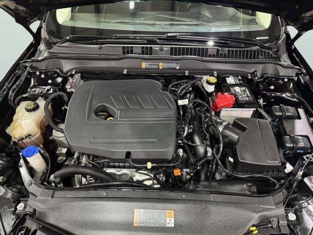 Used 2020 Ford Fusion SE image 43