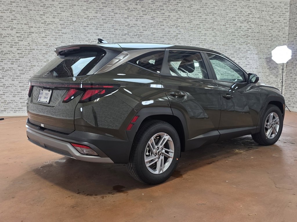 New 2026 Hyundai Tucson SE image 8