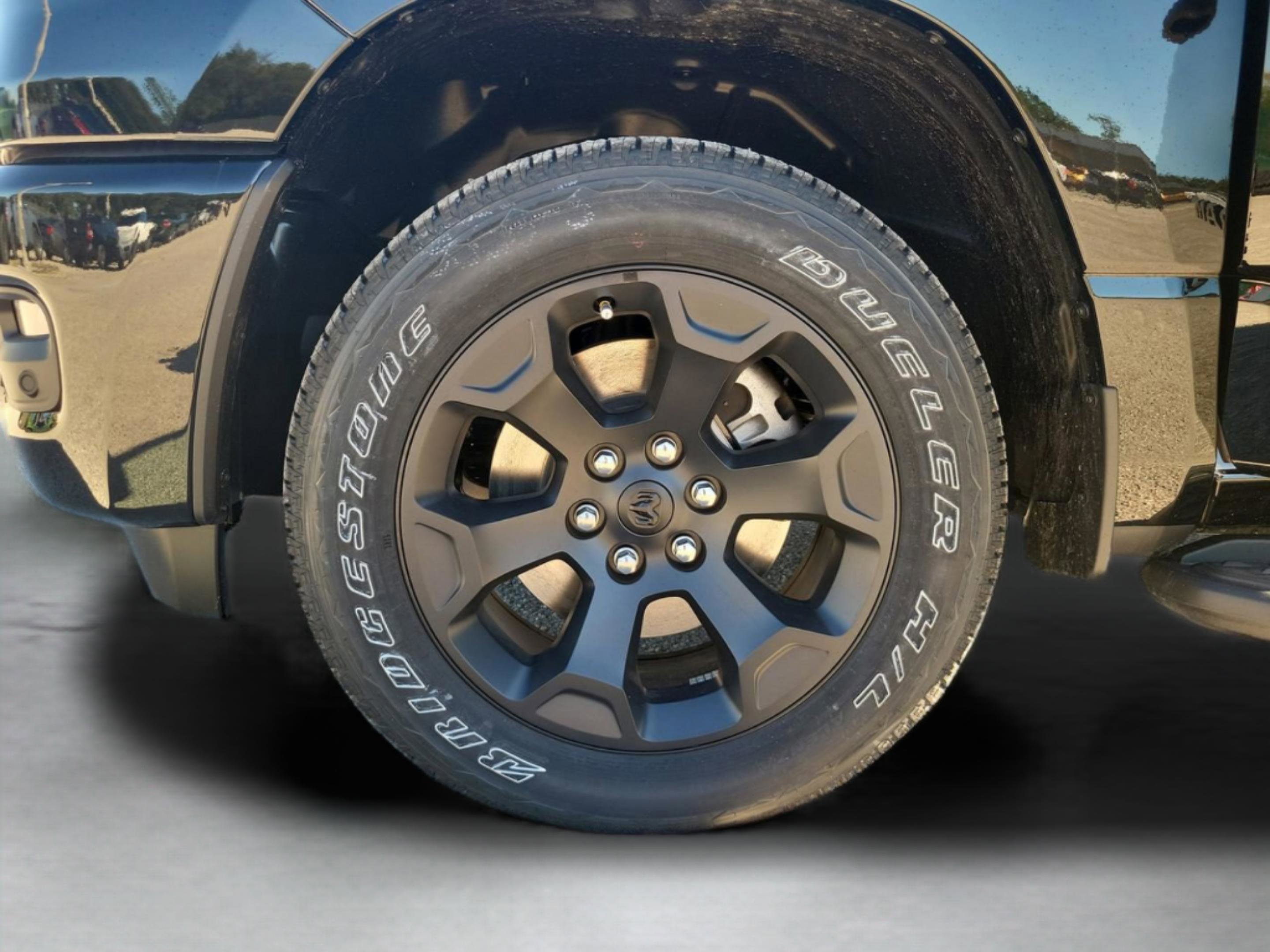 New 2026 RAM 1500 Express image 31