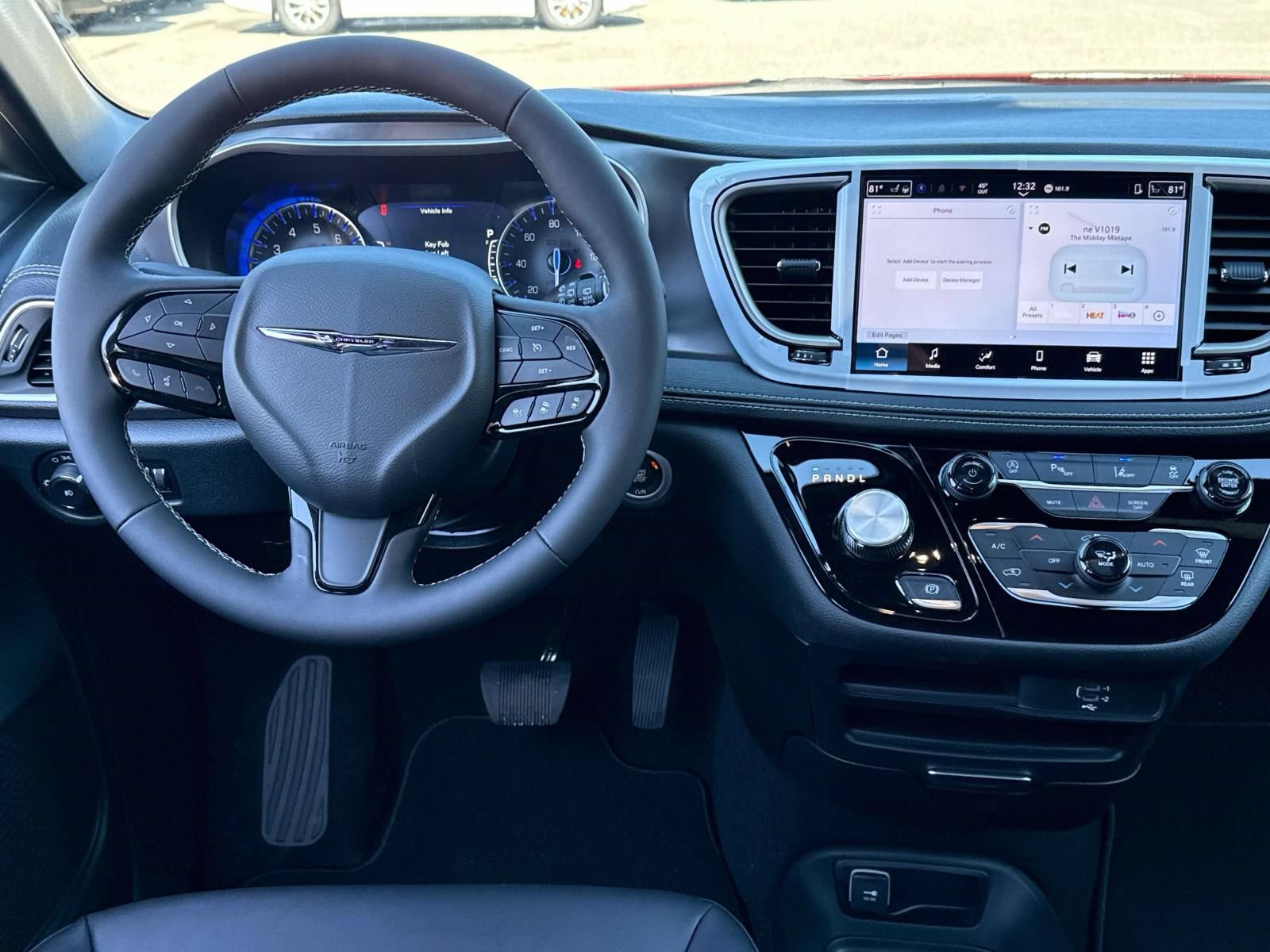 New 2026 Chrysler Pacifica Select w/ S Appearance Package FWD image 10