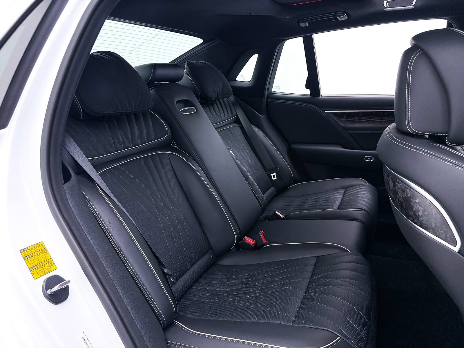 Used 2025 Genesis G90 3.5T AWD/4WD image 47