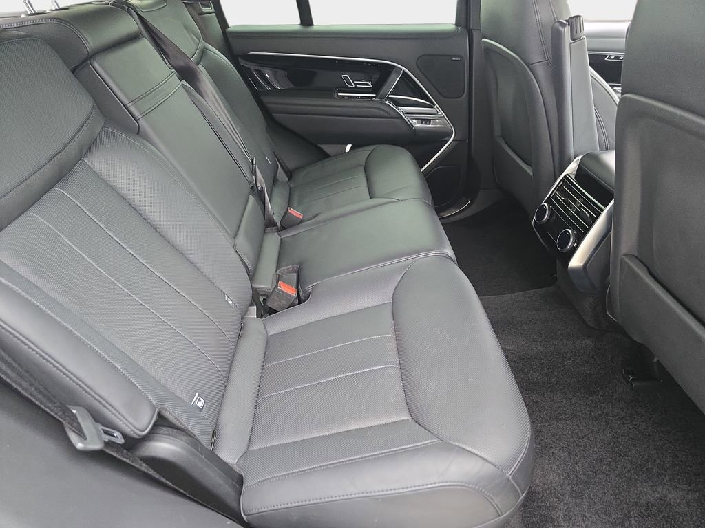 Certified 2023 Land Rover Range Rover SE AWD/4WD image 11
