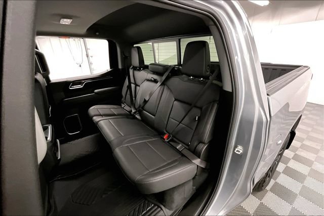 Used 2024 Chevrolet Silverado 1500 RST AWD/4WD image 25