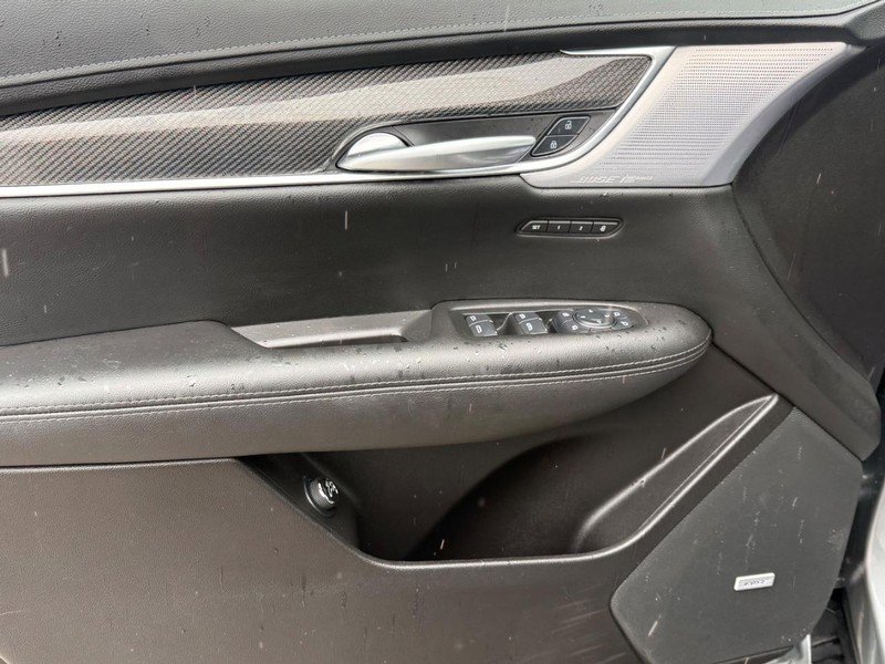 Used 2025 Cadillac XT5 Sportv w/ Technology Package image 25