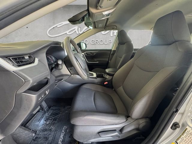 Used 2023 Toyota RAV4 LE FWD image 19