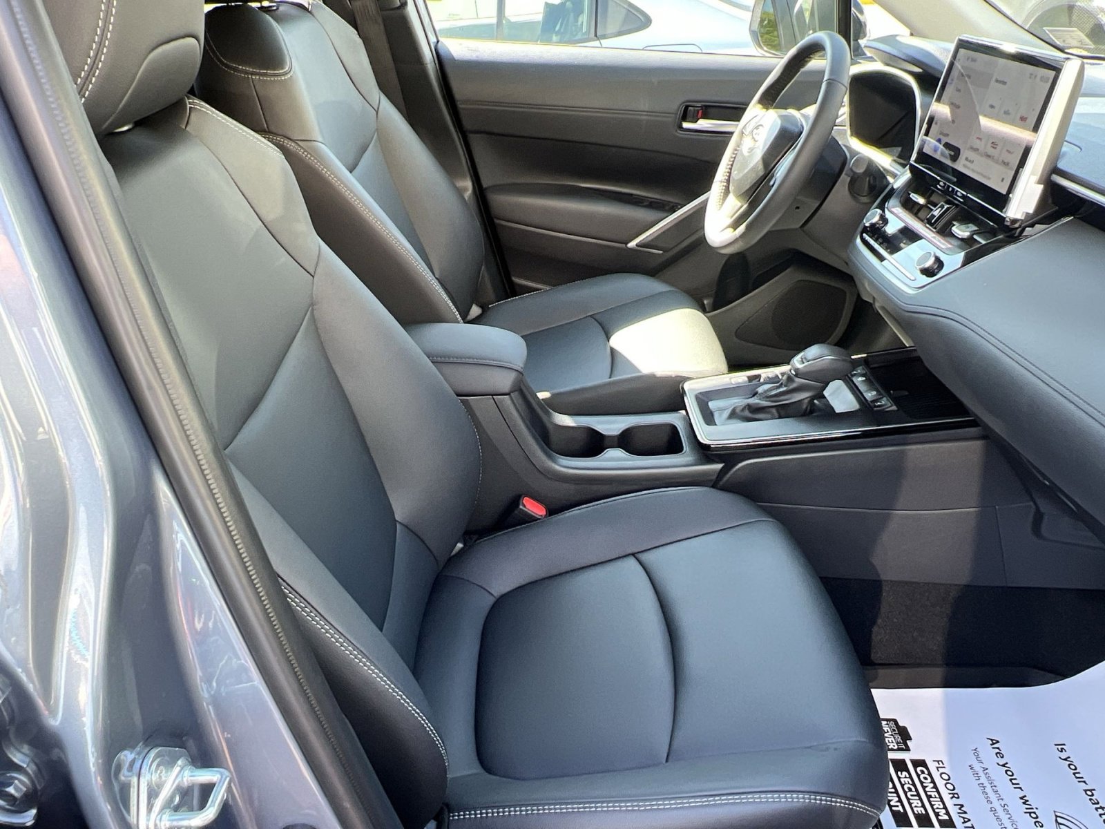 Used 2026 Toyota Corolla Cross XLE w/ Convenience Package AWD/4WD image 25