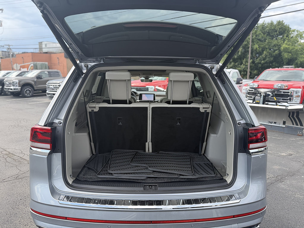 Used 2024 Volkswagen Atlas SEL Premium R-Line AWD/4WD image 6