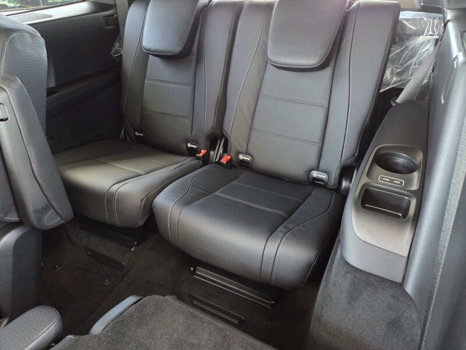 New 2026 Mercedes-Benz GLS 450 4MATIC image 13