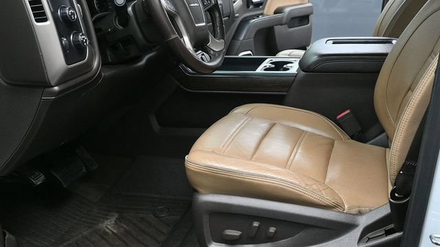 Used 2017 GMC Sierra 1500 Denali w/ Denali Ultimate Package AWD/4WD image 17