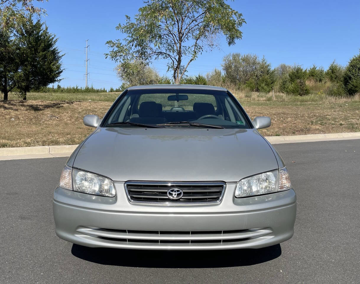 Used 2000 Toyota Camry CE image 9
