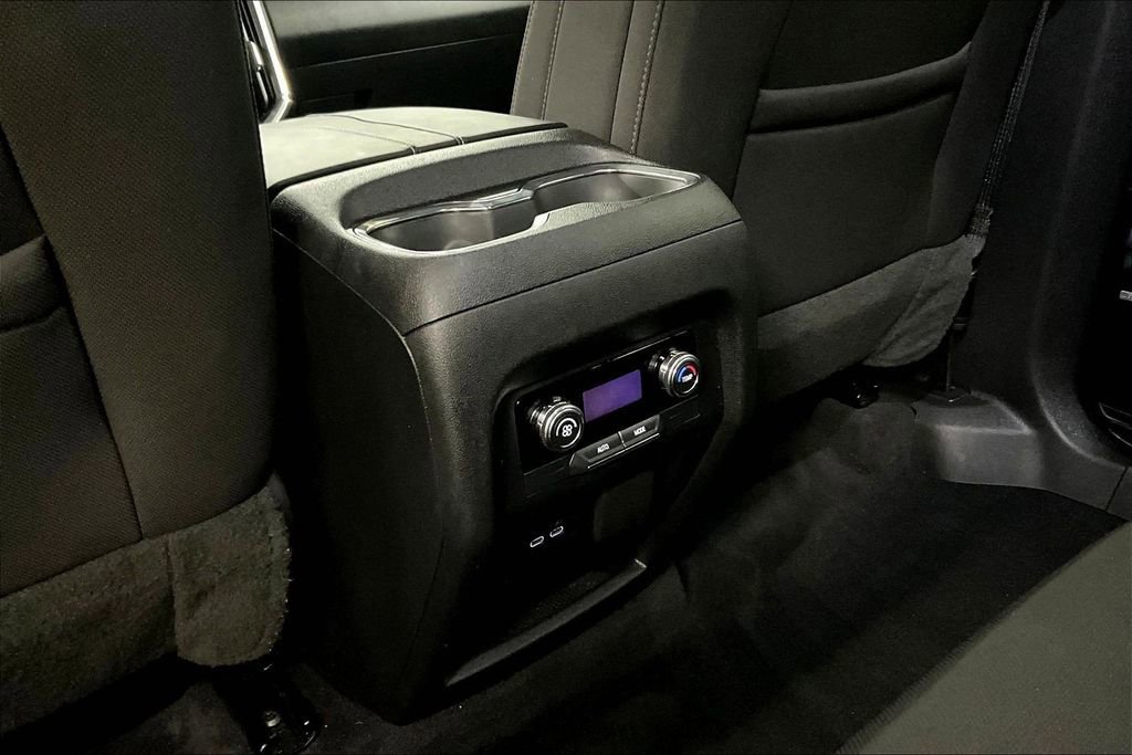 Used 2025 GMC Acadia Elevation image 10