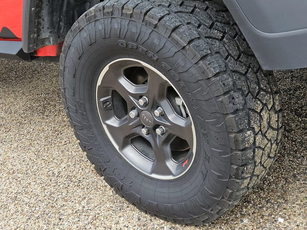 Used 2022 Jeep Gladiator Rubicon w/ Cold Weather Group image 7