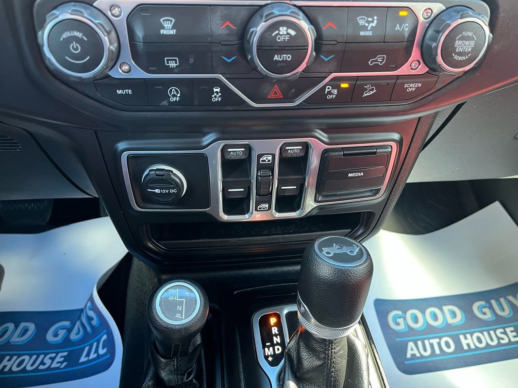 Used 2018 Jeep Wrangler Unlimited Sport S image 11