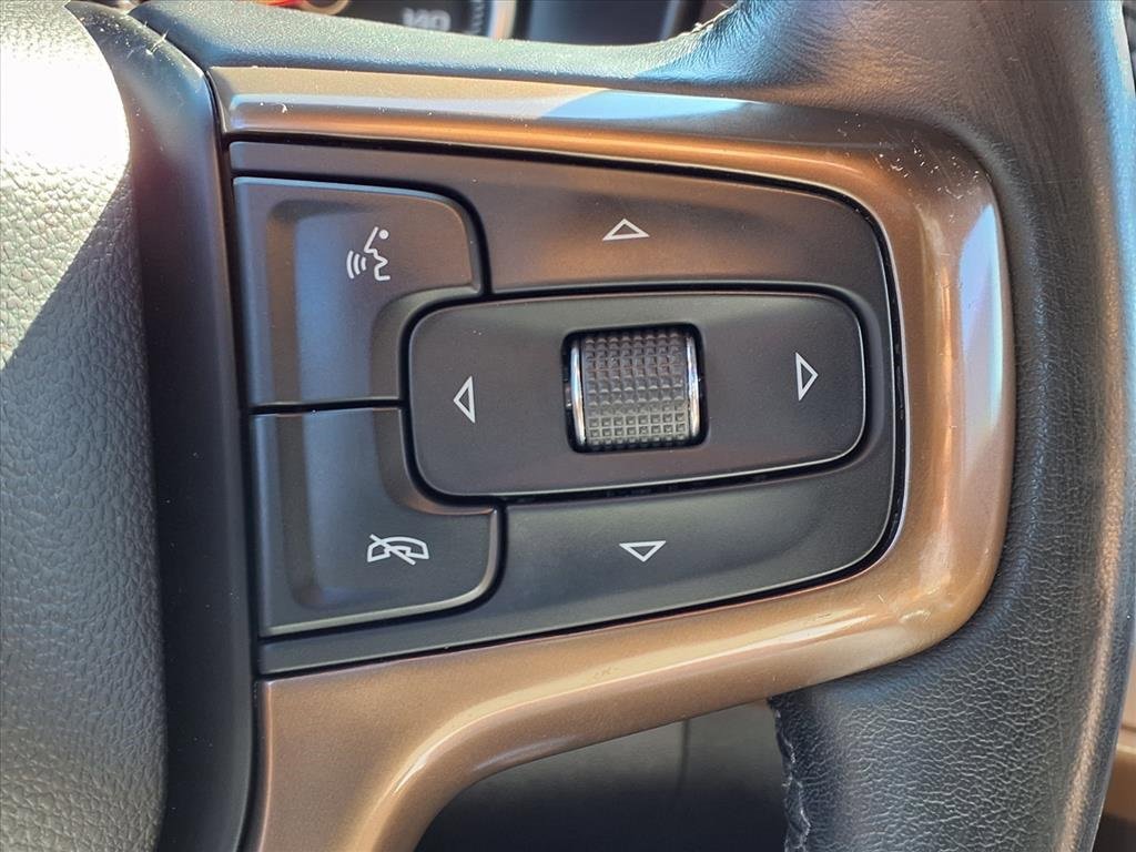 Used 2021 Chevrolet Suburban High Country w/ Premium Package image 26