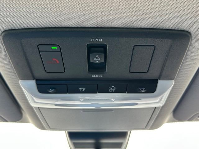 Used 2023 Nissan Altima 2.5 SV w/ SV Premium Package FWD image 36