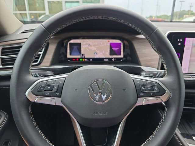 Used 2025 Volkswagen Atlas SEL AWD/4WD image 19