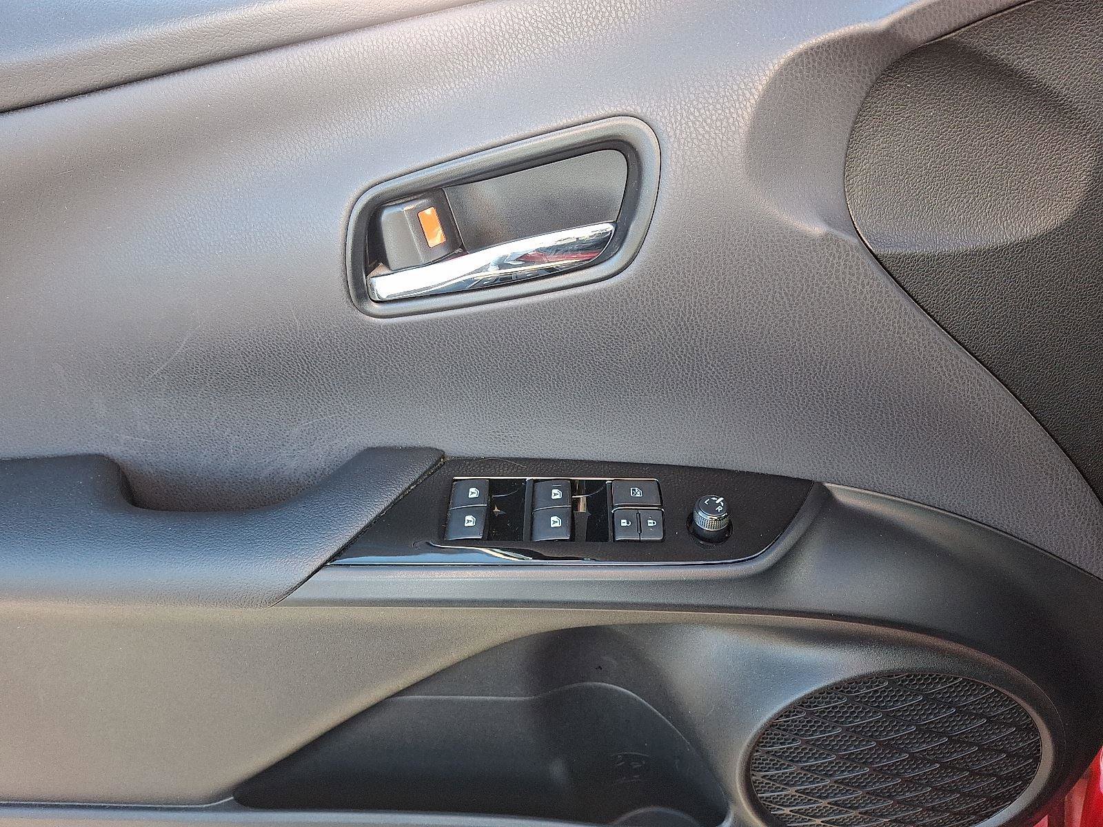 Used 2018 Toyota Prius Prime Advanced image 12