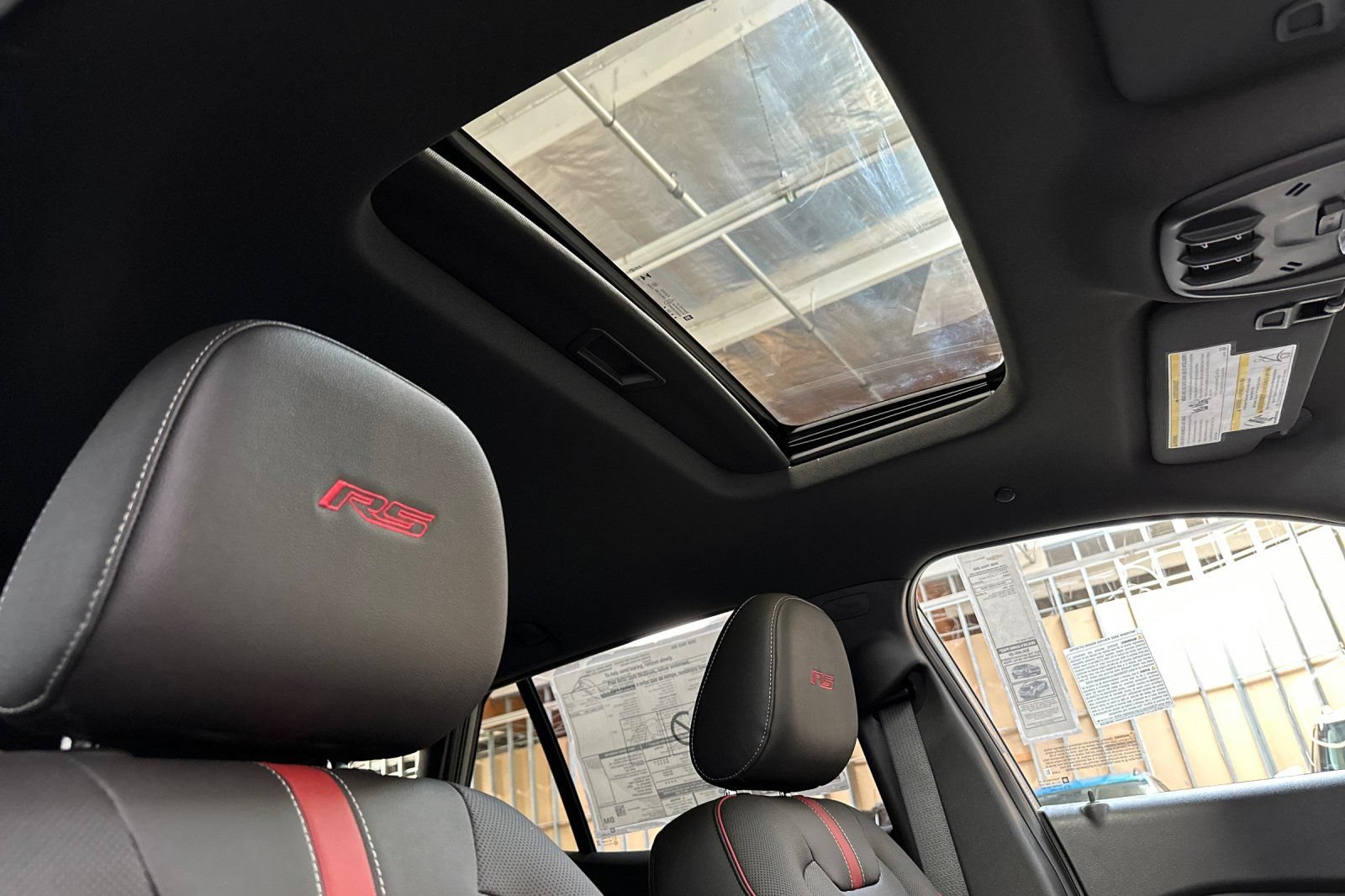 New 2026 Chevrolet Trax RS w/ Sunroof Package FWD image 17
