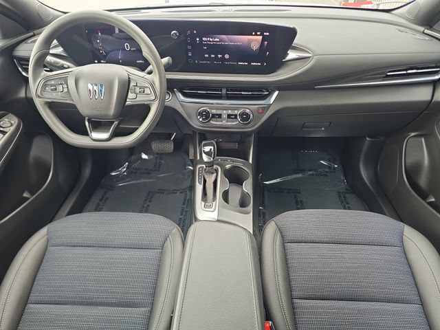 Used 2025 Buick Envista Preferred FWD image 11