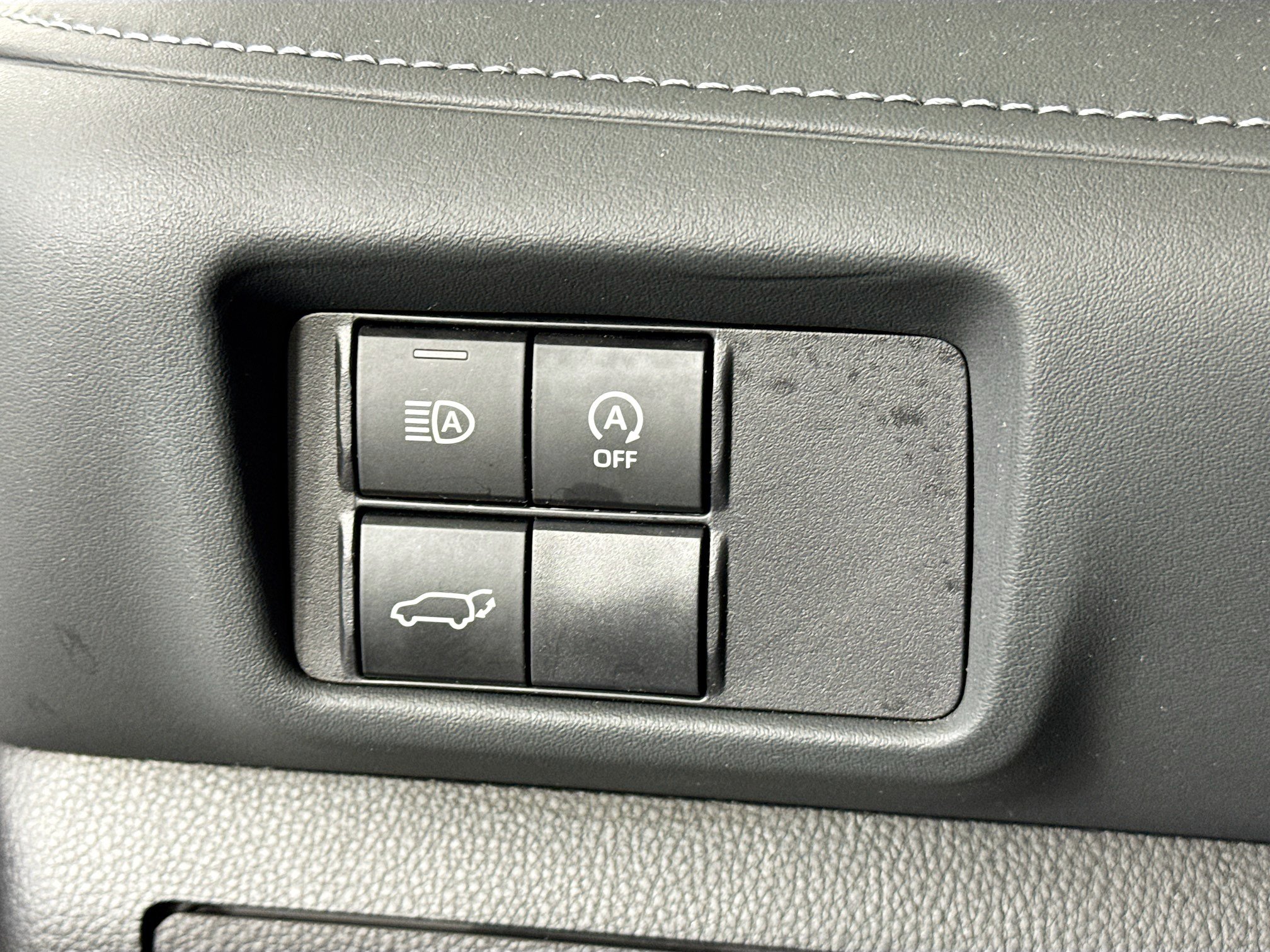 Certified 2025 Toyota Highlander XSE AWD/4WD image 10