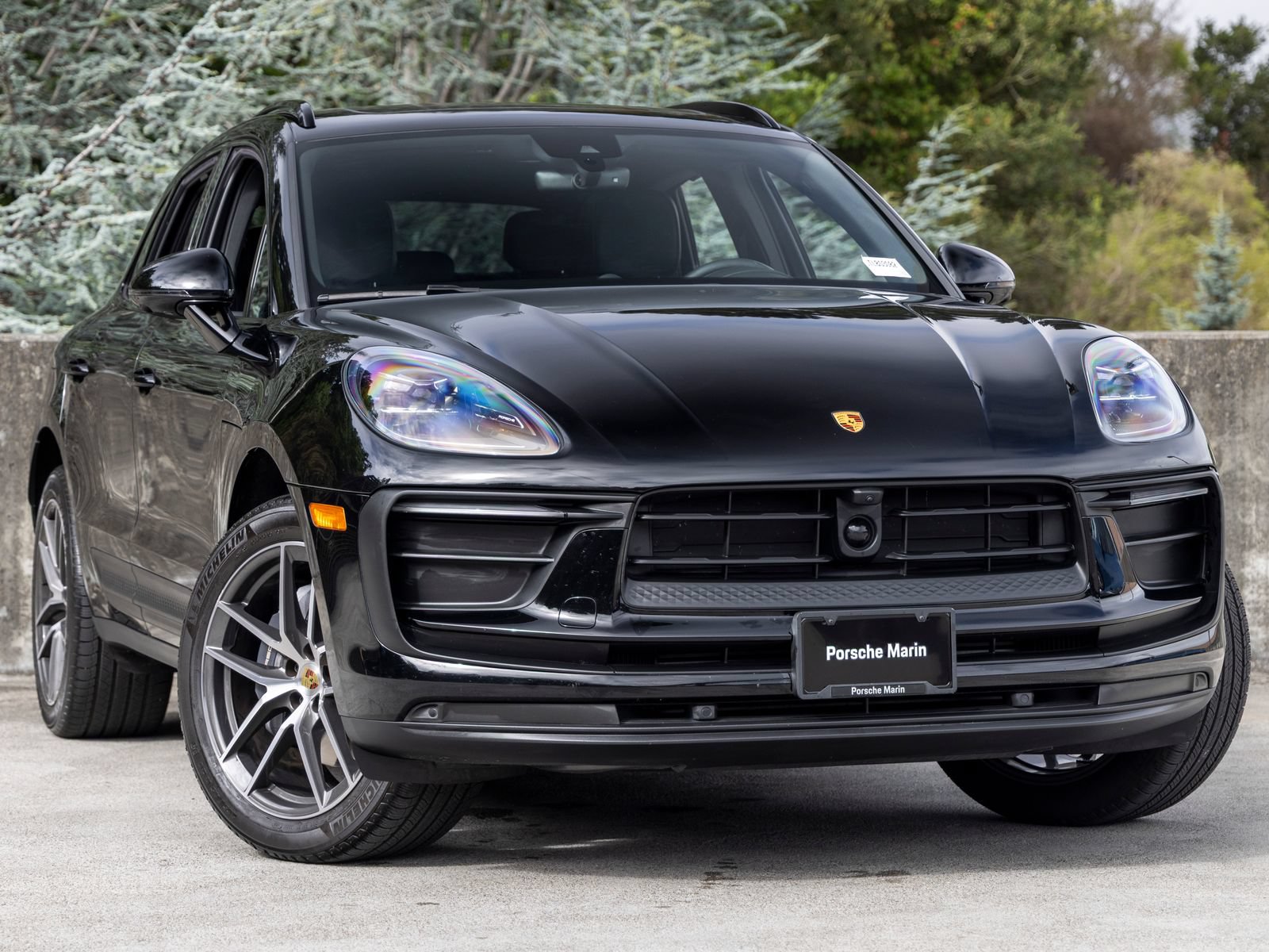 Certified 2026 Porsche Macan AWD/4WD image 6