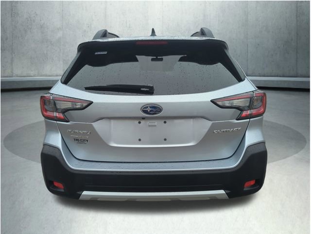 Used 2025 Subaru Outback Limited image 5