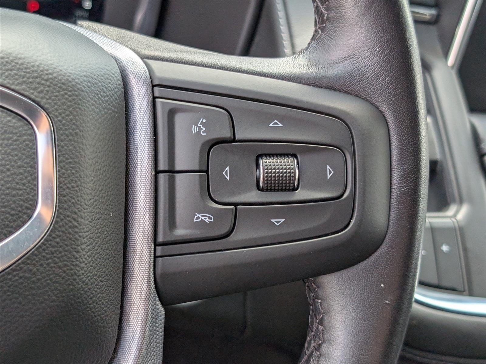 Used 2023 GMC Yukon SLE w/ Gmc Pro Safety Plus Package RWD image 25