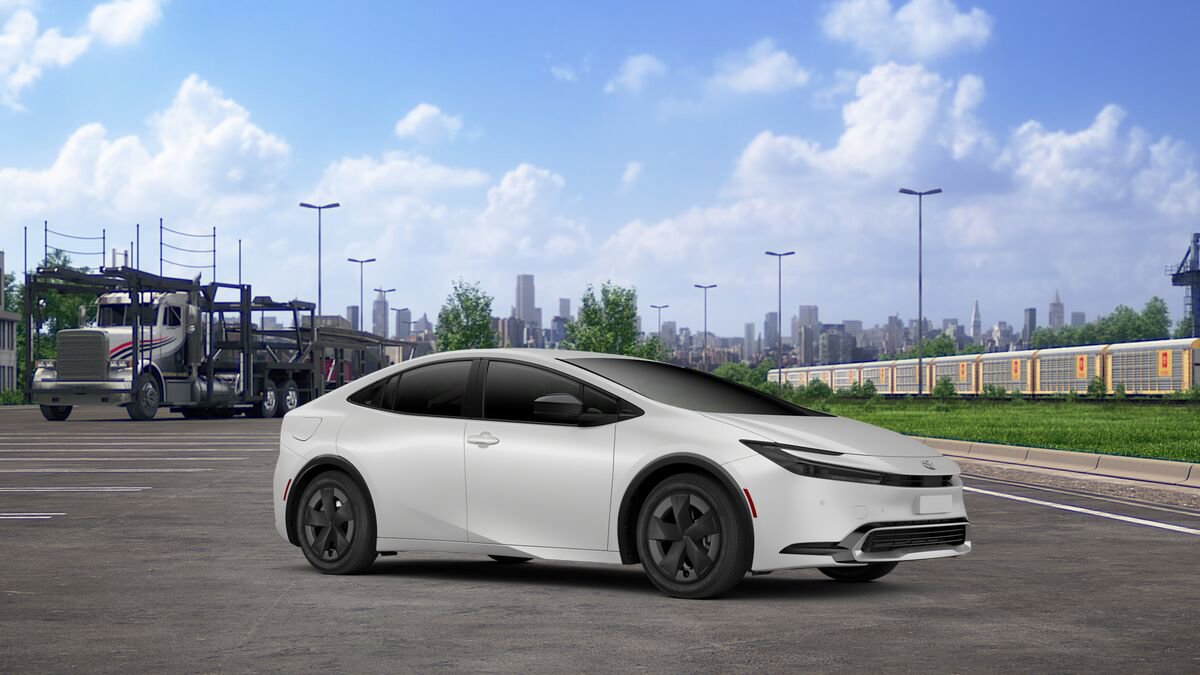 New 2026 Toyota Prius Plug-In Hybrid FWD image 14