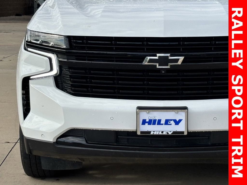 Used 2023 Chevrolet Suburban RST w/ Luxury Package image 8