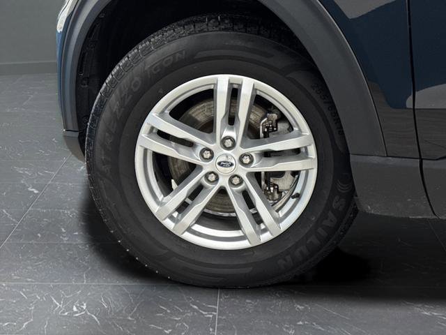 Used 2023 Ford Explorer XLT AWD/4WD image 35