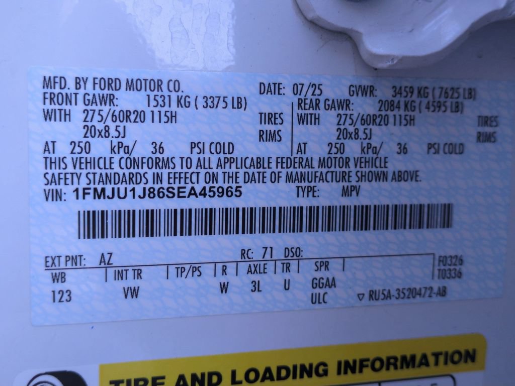 Certified 2025 Ford Expedition Active AWD/4WD image 30