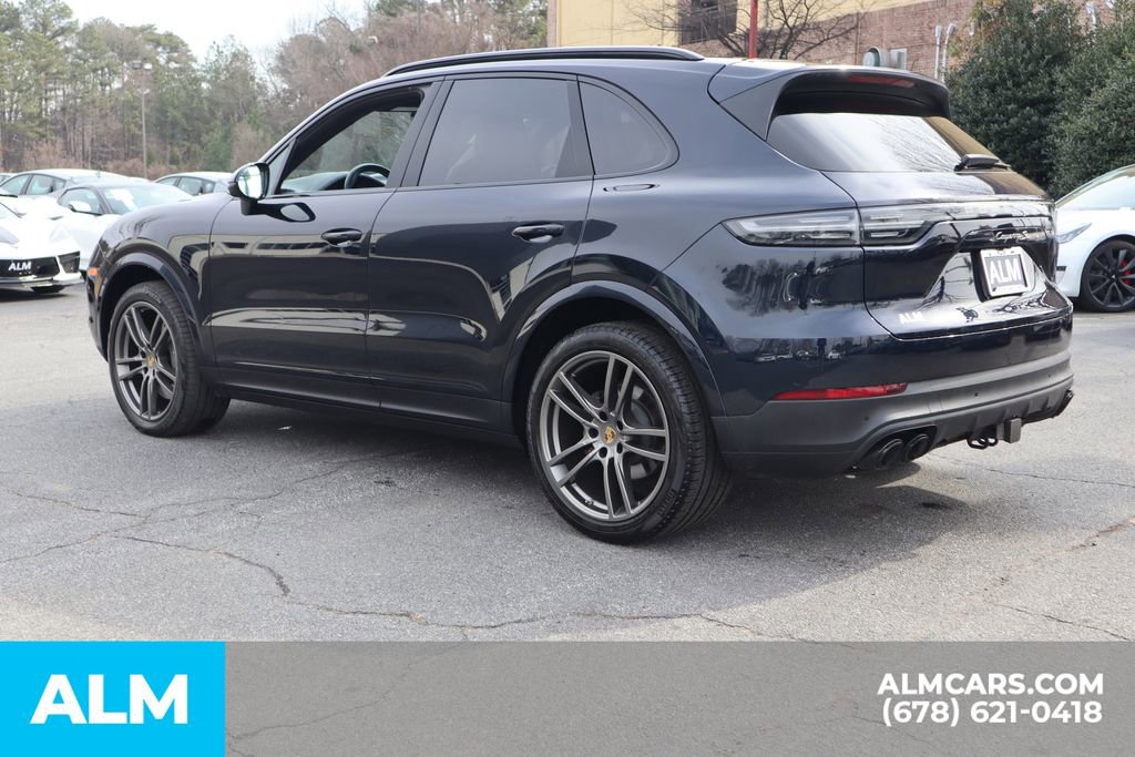 Used 2023 Porsche Cayenne S Platinum w/ Assistance Package AWD/4WD image 9