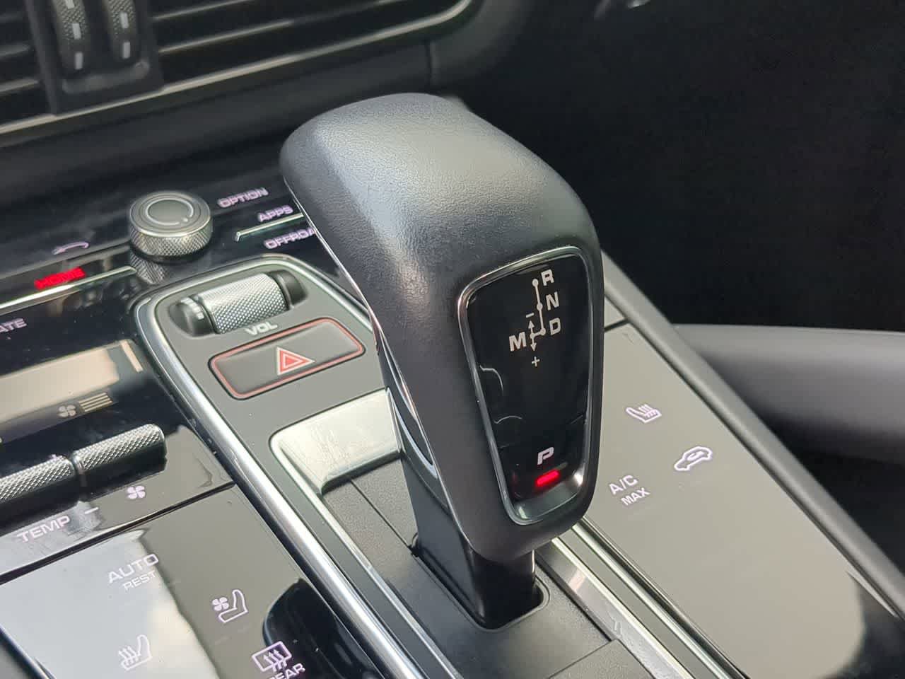 Used 2023 Porsche Cayenne Turbo AWD/4WD image 33