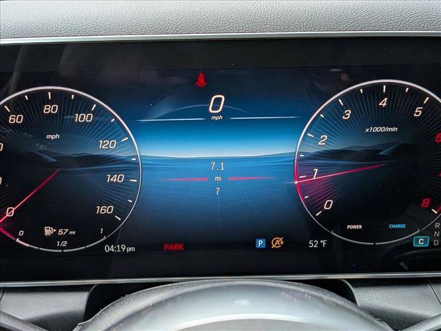 Used 2026 Mercedes-Benz GLC 300 4MATIC image 9