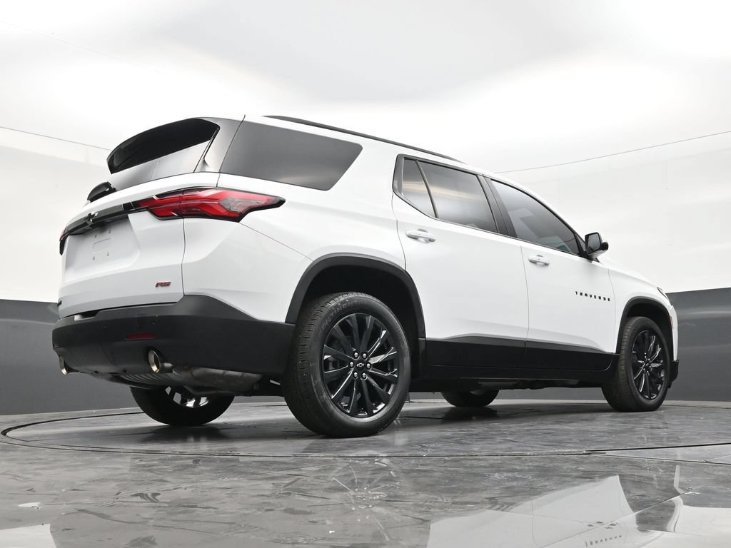 Used 2022 Chevrolet Traverse RS FWD image 24