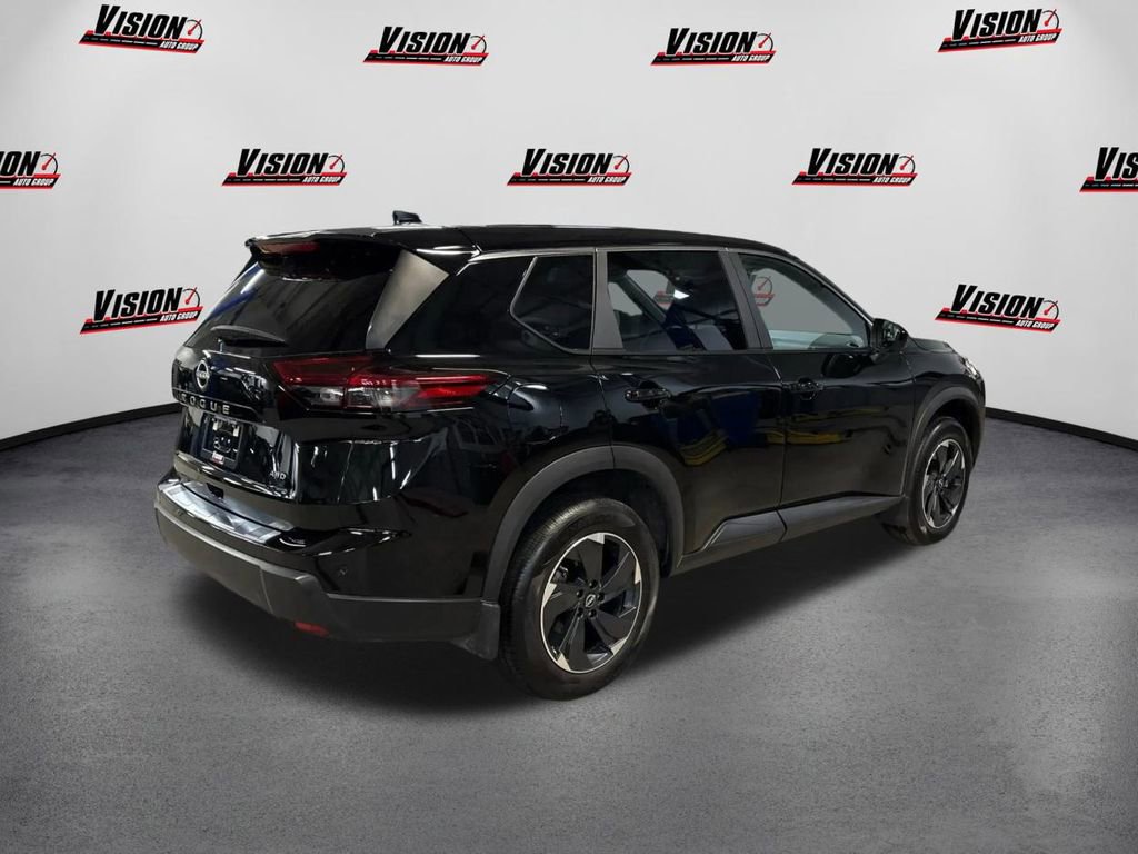 Certified 2026 Nissan Rogue SV image 5