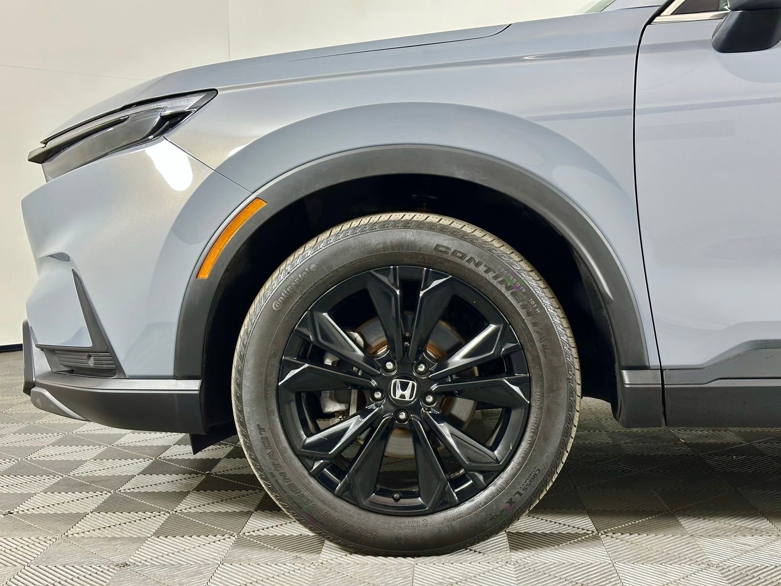 Used 2024 Honda CR-V Sport Touring image 8