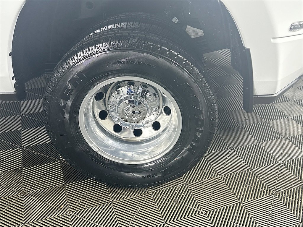 New 2025 RAM 3500 Laramie image 18