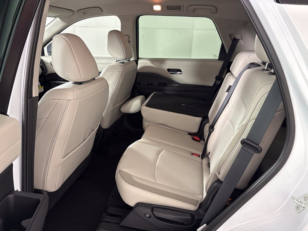 New 2026 Nissan Pathfinder SL FWD image 24