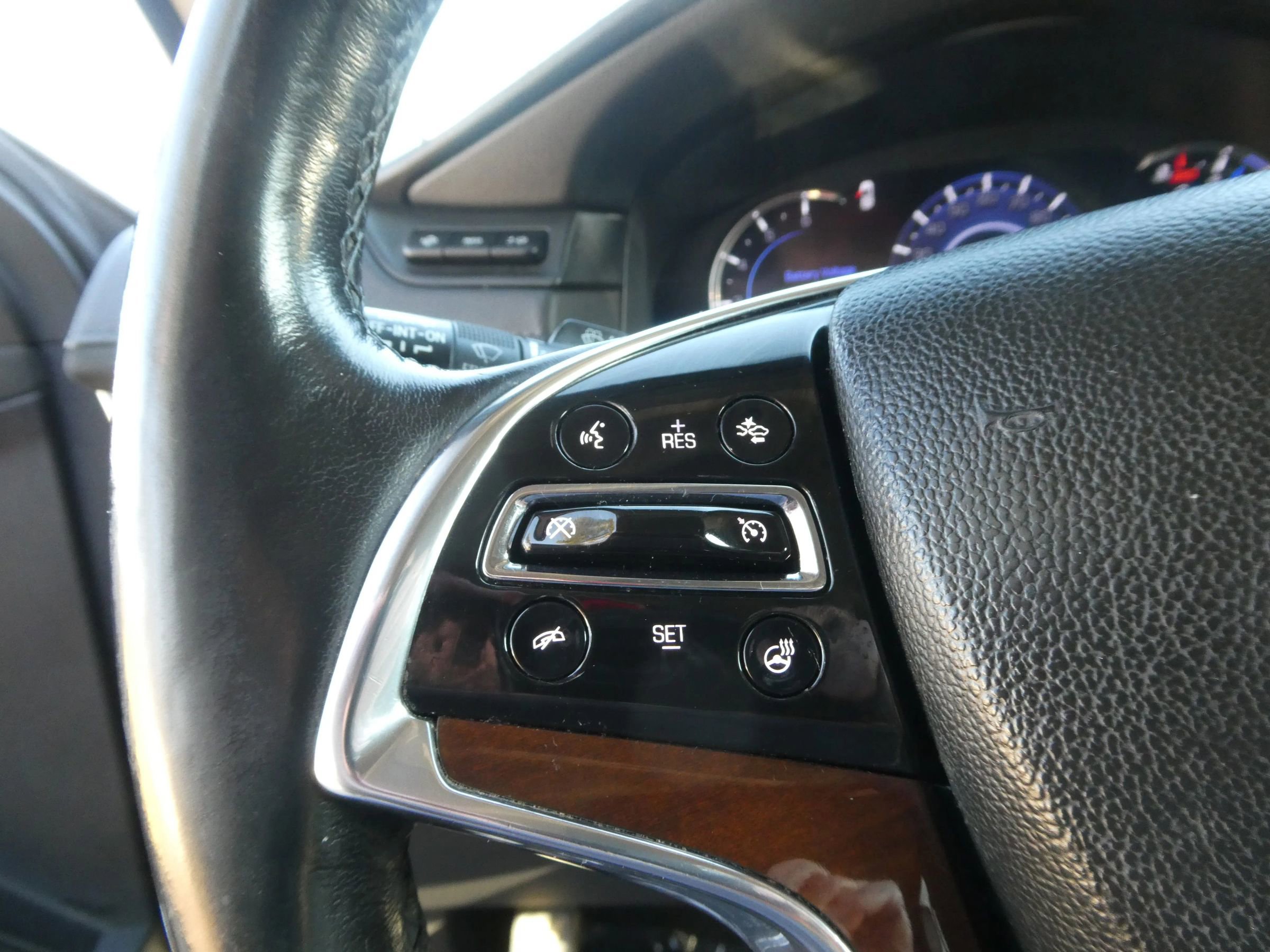 Used 2019 Cadillac Escalade ESV Luxury image 19